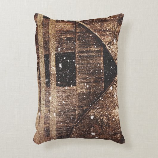 Primitieve wintersneeuwlandlandelijke oude Barn Decoratief Kussen (Voorkant(Verticaal))