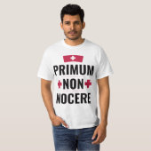 primum non nocere Latin Nurse Doctor quote gift T-shirt (Voorkant volledig)