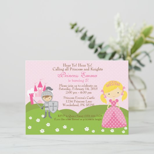 Princess (blond) en Knight verjaardagsuitnodiging Kaart (Staand voorkant)