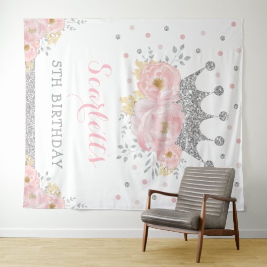 Princess Blush Floral Silver Crown Baby Birthday Wandkleed (In Situ (horizontaal))