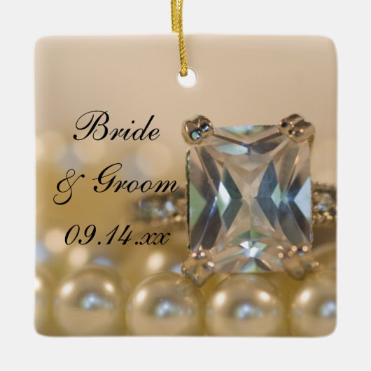 Princess Diamond Ring en Pearls Wedding Keramisch Ornament (Voorkant)