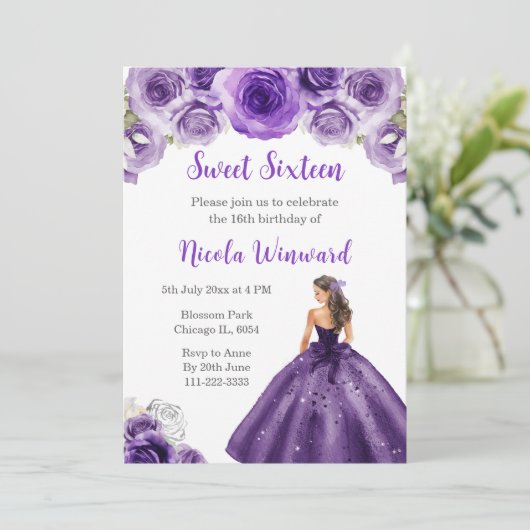 Princess in Dark Paarse Dress Sweet Sixteen Kaart (Staand voorkant)