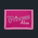 Princess voeg je eigen naam meisjes kinder tas drievoud portemonnee<br><div class="desc">Schattige roze en mauve graphic meisjes prinses slogan naam portemonnee. Leest Prinses Alicia of pas aan met de korte naam van uw keuze. Ontworpen door Sarah Trett.</div>