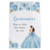 Prinses in blauwe jurk Quinceanera Verjaardag Medium Cadeauzakje (Achterkant)