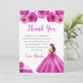 Prinses in een hete roze jurk Quinceanera Bedankt (Staand voorkant)
