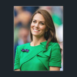 Prinses Kate groen gestileerd Briefkaart<br><div class="desc">Catherine, prinses van Wales in een smaragdgroene jurk</div>
