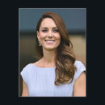 Prinses Kate lila gestileerd Briefkaart<br><div class="desc">Catherine, prinses van Wales met een bleke lila jurk</div>