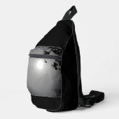 Print gesneden naaizak sling bag (Rechterhoek)