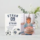 Printbare voetbal-thema uitnodiging met foto (Staand voorkant)
