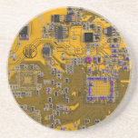 Printed Circuit Assembly PCB Circuit Board Sinaasa Zandsteen Onderzetter<br><div class="desc">PCB Circuit Board geschenken voor geeks of geschenken voor nerds. Hier is er een voor de Computer Nerd of Geeks in ons allemaal. Geek Out uw Nerd met deze Printed Circuit Assembly PCB Elektronische Circuit Board. Dit is een close-up afbeelding van een printplaat of printplaat.</div>