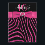 PRINTED RIBBON Zebra 16th Birthday Invitation Kaart<br><div class="desc">Voeg wat wilde glitz en glam toe aan uw Sweet 16 party, Quinceanera, of Bat Mitzvah met deze chic hot roze, zwart en witte FAUX glitter (PRINTED) zebraafdruk met een 16-jarige, zoete verjaardagsuitnodiging met een PRINTED fuchsia roze satin lint en een PRINTED diamant en jewel broch erop. Als je objecten...</div>
