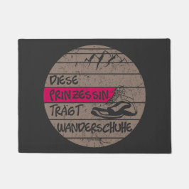 Prinzessin trägt Wanderschuhe, Sonnenuntergang Deurmat