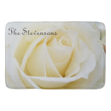 Pristine White Rose Close-up foto