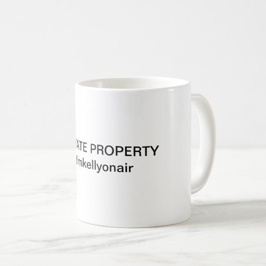 Private Property Mug Koffiemok (Voorkant rechts)