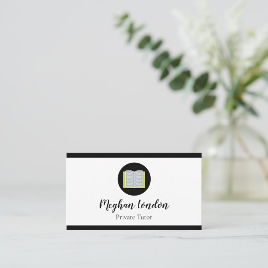 Private Tutor Docent Educator Minimalistisch Boek Visitekaartje (Staand voorkant)