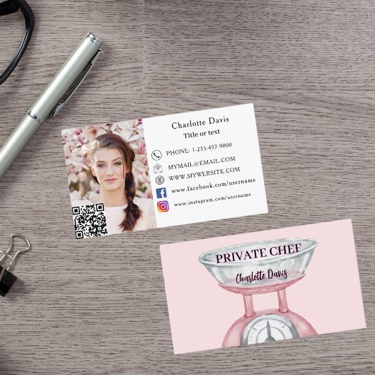 Privé chef roze weegschaal vrouw foto QR code Visitekaartje