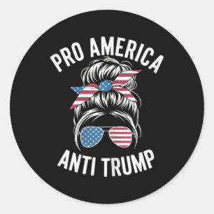 Pro-Amerika Anti Trump Messy Bun politieke vlag Ronde Sticker
