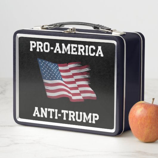 Pro Amerika Anti Trump Vintage USA Vlag (In situ)