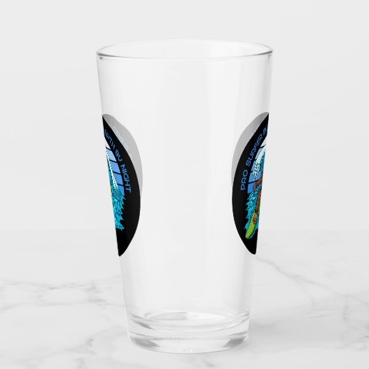 Pro By Day, Myth By Night Surfen Bigfoot Bier Glas (Links)