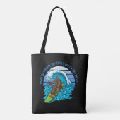 Pro By Day, Myth By Night Surfen Bigfoot Zwart Tote Bag (Achterkant)