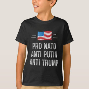 Pro NAVO - Anti Poetin - Anti Trump - Retro Style T-shirt