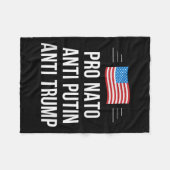 Pro-NAVO - Anti-Poetin - Anti-Trump - , Small Fleece Deken (Voorkant (Horizontaal))