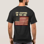 Probeer te stappen op deze vlag t-shirt (Achterkant)