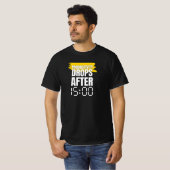 Productivity Drops After 3PM – Office Work Humor T-shirt (Voorkant volledig)