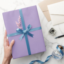 Productvoorbeeld met een lavendelpaarse kleur cadeaupapier