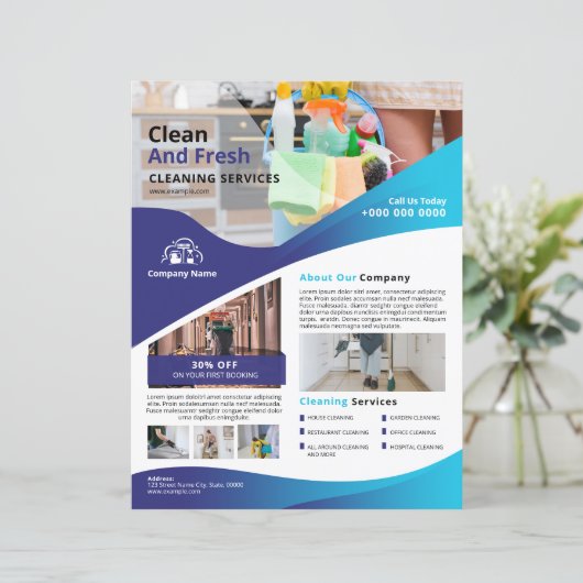 Professional Cleaning Service Flyer Template (Staand voorkant)