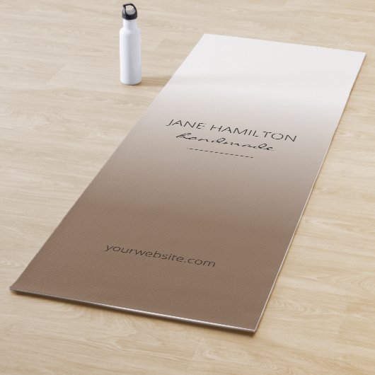 Professional Elegant White en Brown Exercise Mat (In situ)