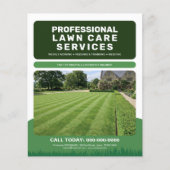 Professional Lawn Care Services Flyer (Voorkant)