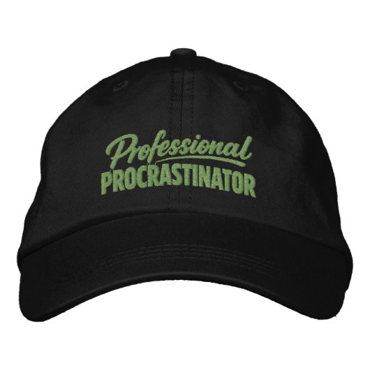 Professional Procrastinator Funny Humor Geborduurde Pet (Voorkant)