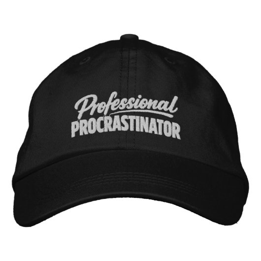 Professional Procrastinator Funny Humor Geborduurde Pet (Voorkant)