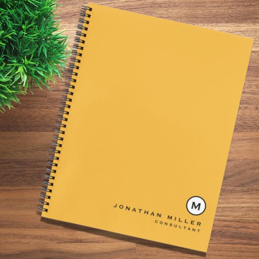 Professioneel geel zwart wit monogram notitieboek