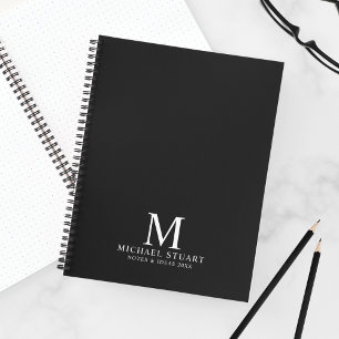 Professioneel, gepersonaliseerd monogram en naam notitieboek