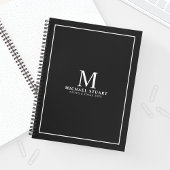 Professioneel, gepersonaliseerd monogram en naam notitieboek