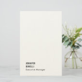 Professioneel minimalistisch modern trendy briefpapier (Staand voorkant)