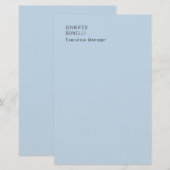 Professioneel minimalistisch modern trendy lichtbl briefpapier (Voorkant / Achterkant)