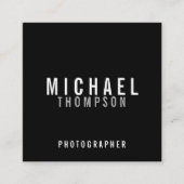 Professioneel minimalistisch zwart-wit vierkante visitekaartje (Voorkant)