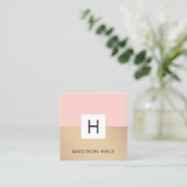 Professioneel Modern Blush Roze Monogram Vierkante Visitekaartje (Staand voorkant)
