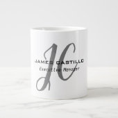 Professioneel Modern Monogram Kalligrafie Script Grote Koffiekop (Voorkant)