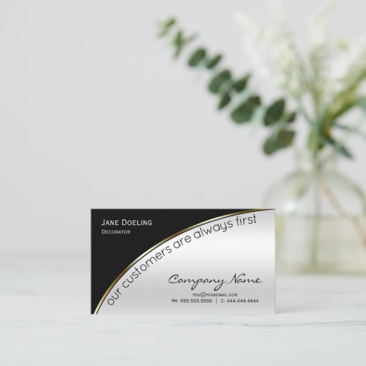 Professioneel, modern zwart licht, zilver visitekaartje (Staand voorkant)