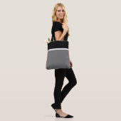 Professioneel Modern Zwart Wit Grijs Kleurenblok Tote Bag (Op model)