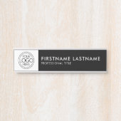 Professioneel, modern zwart-wit logo, naam, titel deurbordje (Voorkant)