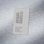 Professioneel, moedig, modern grijs magnetisch visitekaartje (Voorbeeld)