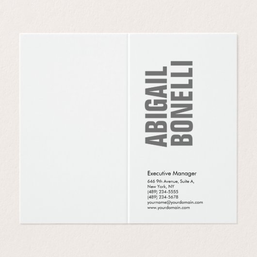 Professioneel, moedig, modern, grijs wit visitekaartje (Buitenkant ongevouwen)