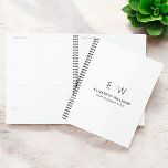 Professioneel Wit Monogram Zakelijk Initiaal Planner<br><div class="desc">Blijf georganiseerd in stijl met dit professionele monogram initiaal notitieboek. Met een strak, minimalistisch ontwerp en een gedurfd monogram op de cover is dit notitieboek ideaal voor professionals, studenten of iedereen die waarde hecht aan gepersonaliseerd briefpapier. De hoogwaardige pagina's zijn ideaal voor het noteren van notities, ideeën of takenlijsten, waardoor...</div>