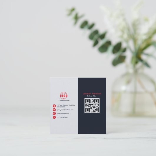 Professioneel zwart rood voeg uw Logo QR-code toe Vierkante Visitekaartje (Staand voorkant)
