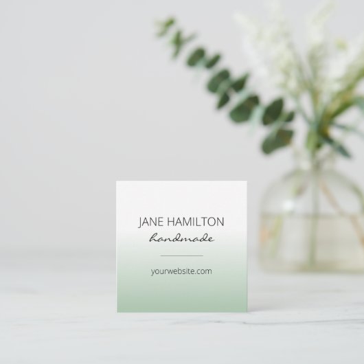 Professionele elegante groene kaart vierkante visitekaartje (Staand voorkant)